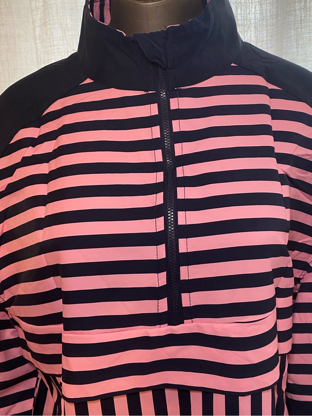 NWT Pink/Navy Windbreaker - Picture 2 of 6
